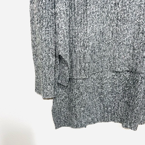Express Dark Gray Marled Knit Turtleneck Tunic Sweater Medium Women’s - Picture 4 of 10